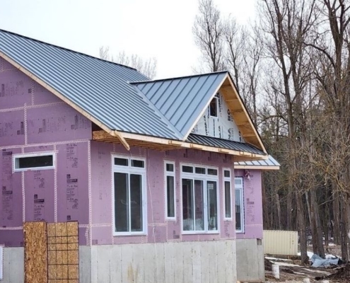 Grey standing seam metal roof in Bellwood Ontario